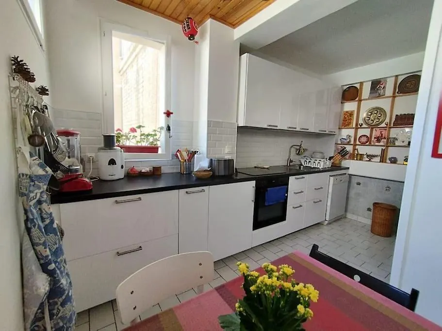 Appartamento Bright&Artful Loft Typical Parisian Lifestyle Area