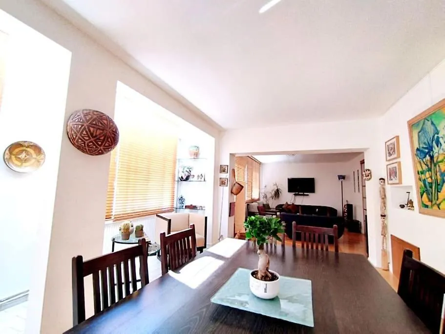 Appartamento Bright&Artful Loft Typical Parisian Lifestyle Area Francia